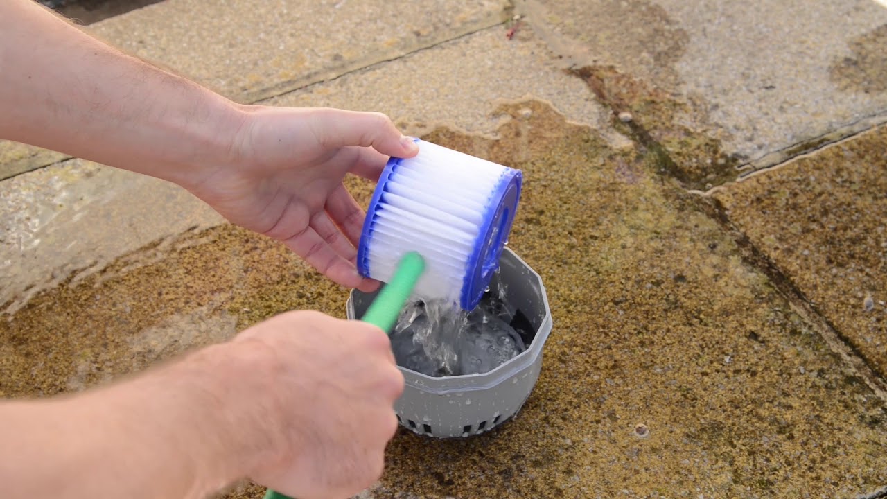 How to Clean the Filter of Your Hot Tub