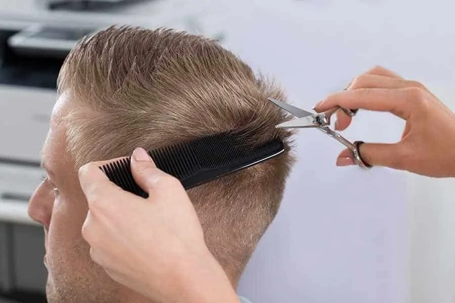 Get To Know A Little About FUE Hair Transplant Before Getting It Done